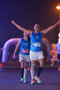 BIB: 45398, 613
                            <button type="button" onclick="openModal(21507694)" class="btn btn-primary btn-sm float-right btn-popup" data-toggle="modal" data-target=".modal-high-quality">
                        <i class="fas fa-shopping-cart"></i> Add to Cart
                    </button>
                                            <button type="button" onclick="isThisMe(21507694, true)" class="btn btn-success btn-sm float-right btn-popup btn-isme hidden" data-toggle="tooltip" data-placement="bottom" title="นี่คือรูปของคุณใช่ไหม คลิกที่นี่เพื่อเอาเข้าอัลบั้ม">
                        <i class="fas fa-plus"></i> Add to album
                    </button>
                    <button type="button" onclick="isThisMe(21507694, false)" class="btn btn-warning btn-sm float-right btn-popup btn-isnotme hidden">
                        <i class="fas fa-ban"></i> Remove from album
                    </button>